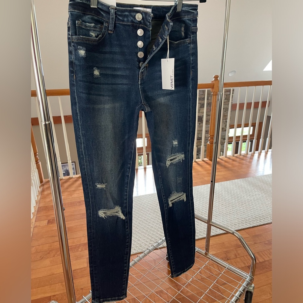 Vervet Amber Mid Rise Skinny Distressed Jeans Size 29